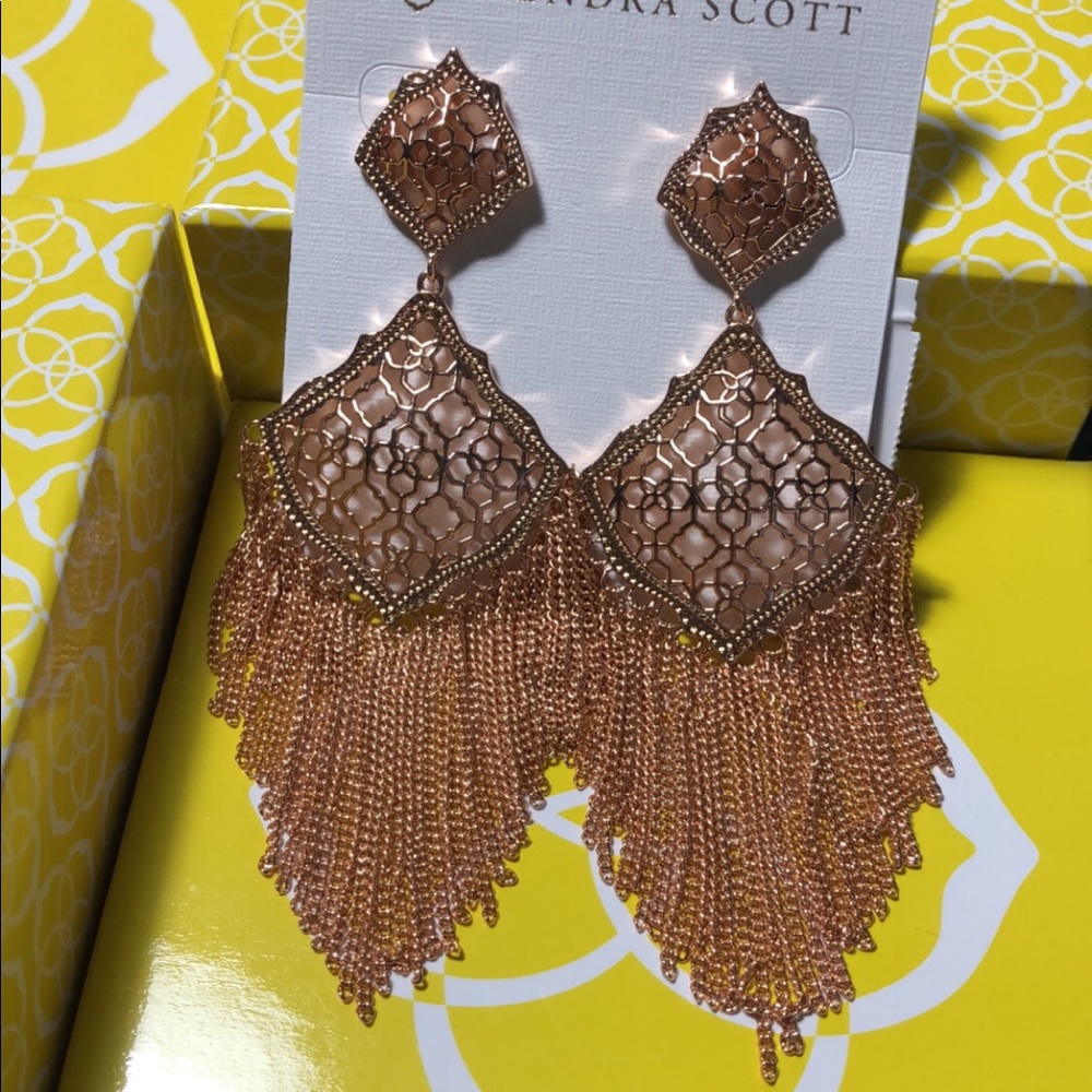 NWT Rose Gold Kimora